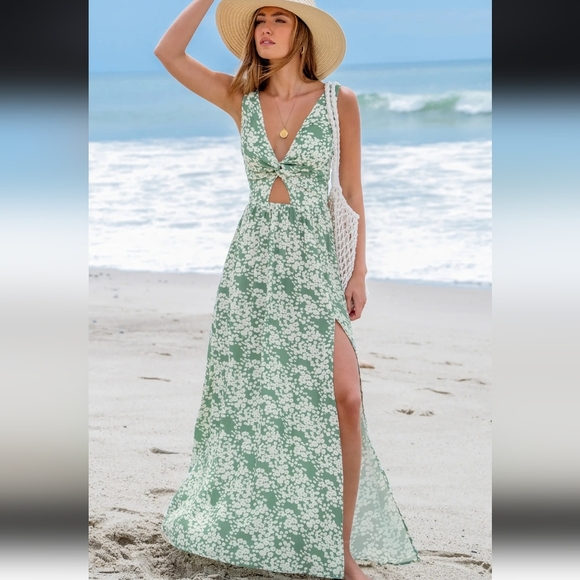 NWT Green Floral Maxi Dress - Picture 1 of 13